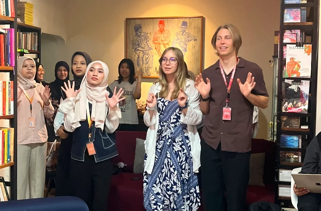 AIESEC in UIN Jakarta Latih Exchange Participants Menyusun Strategi Pariwisata Berkelanjutan Berbasis Kondisi Lokal